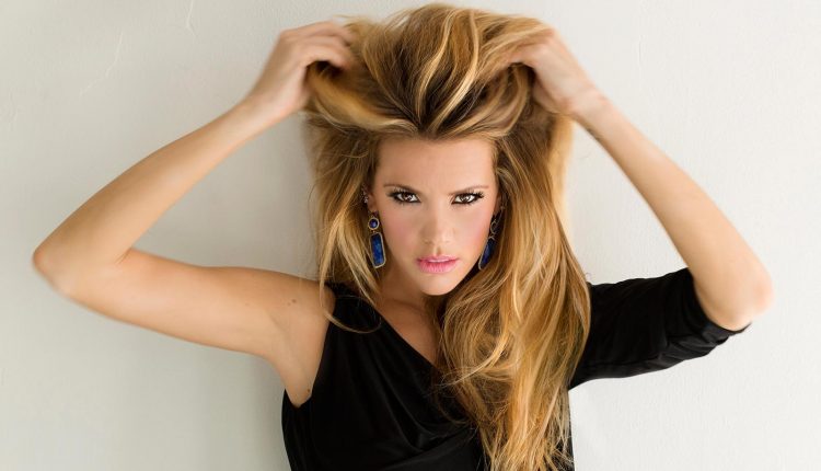 How to Wear Hair Extensions