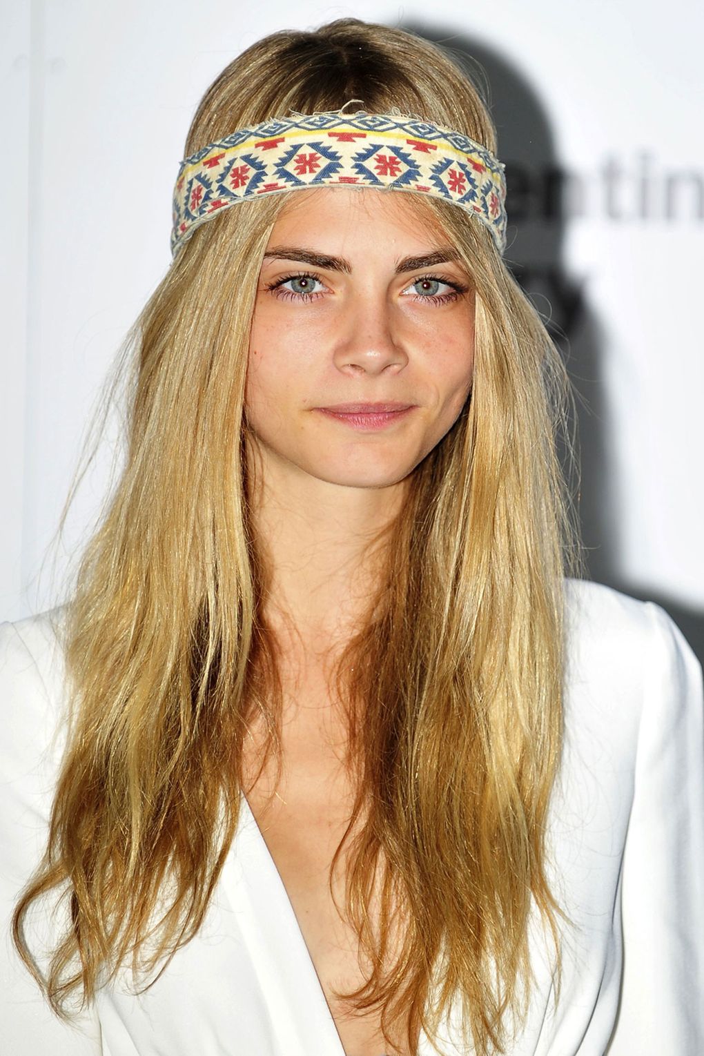 Cara Delevingne Hair Style Collection – NiceStyles