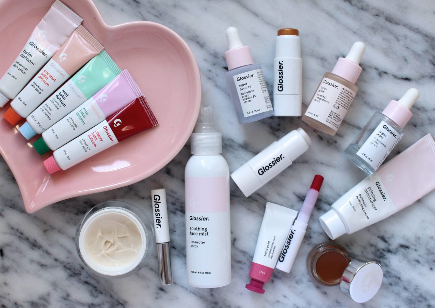 Glossier Makes its way to the UK; 6 must have Glossier products