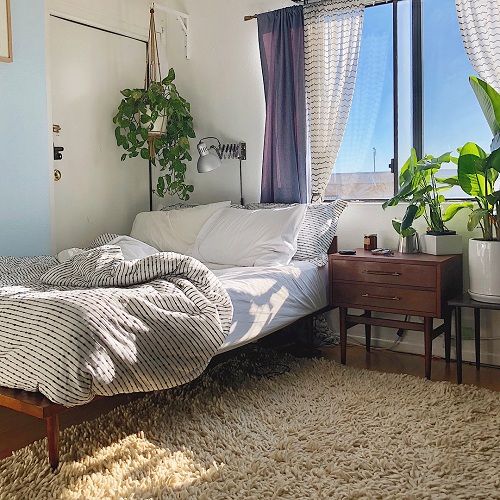 Delicate Mid-Century Furniture Inspiration