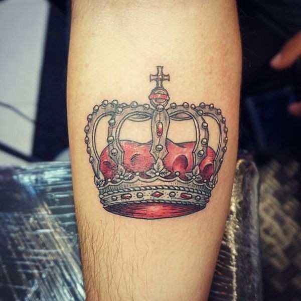 75+ Symbolic Crown Tattoo Designs – NiceStyles