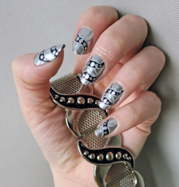 unique-chrome-nail-art-ideas-examples