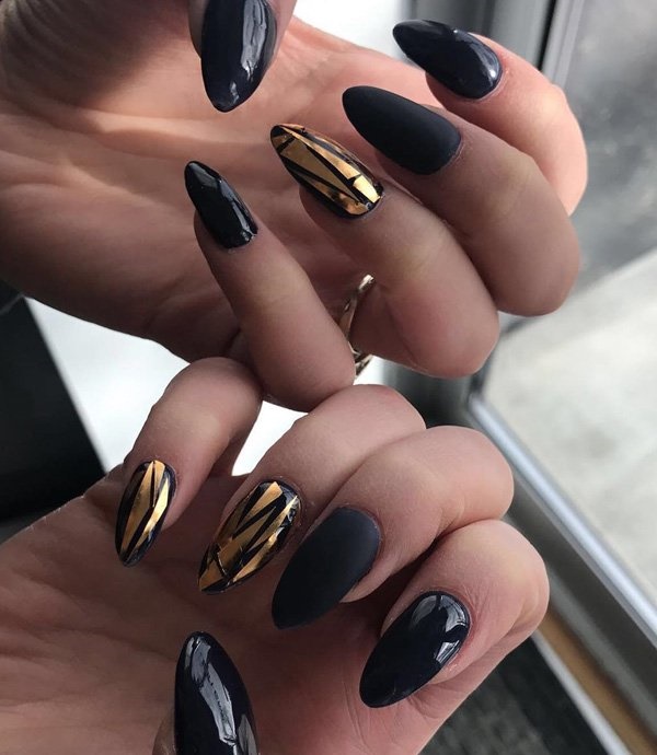 unique-chrome-nail-art-ideas-examples