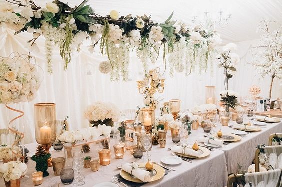 Big-Day Blooms For Marquee