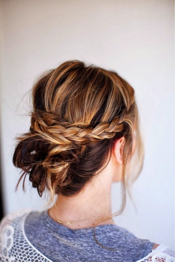 Trendy-Hairstyles-That-Will-Save-Your-Hair-On-Rainy-Days