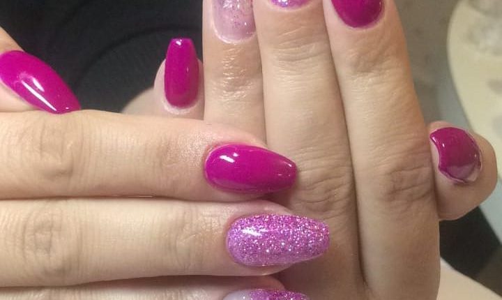 35 Spectacular Glitter Nail Designs