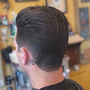 Rounded Neckline - Taper Haircut Trends