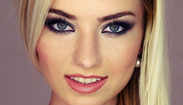 Women Green Eye Shadow 17
